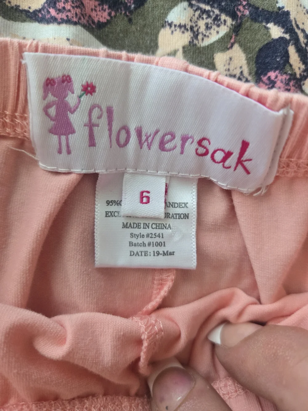 FlowersakGirls Peach Short Set W/ Zipper Front Hoodie.. Red Lips Top & Pants Set
